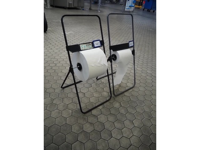Nn paper roll holders - afbeelding 1 van  6