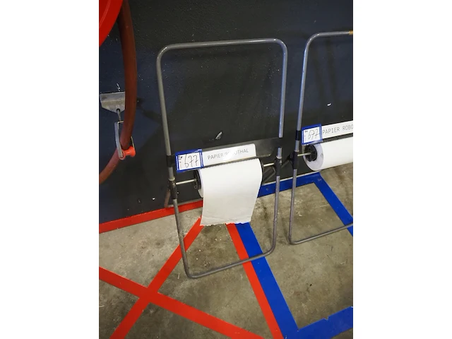 Nn paper roll holders - afbeelding 2 van  3