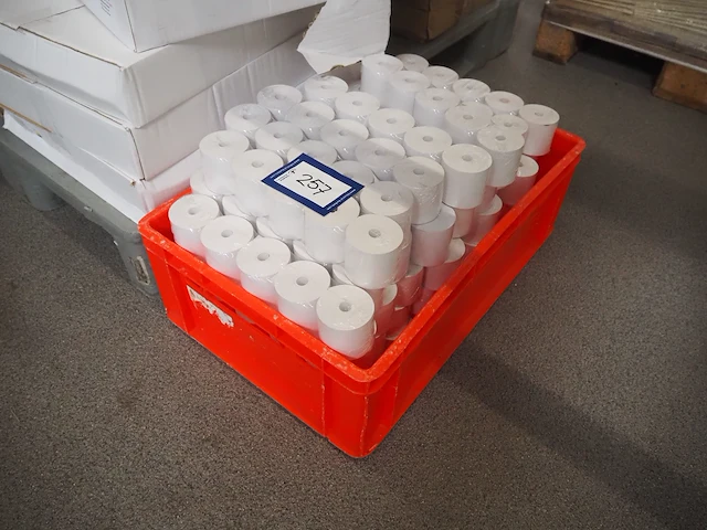 Nn paper rolls - afbeelding 1 van  3