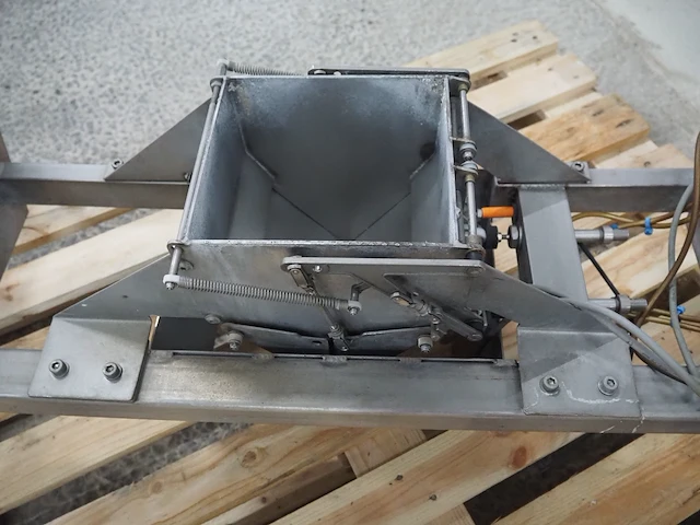 Nn part for multihead weigher - afbeelding 5 van  7