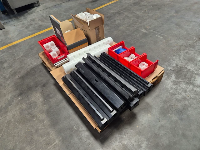 Nn parts for ravioli machine - afbeelding 9 van  16