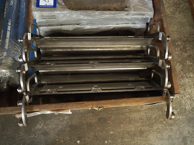 Nn parts for skinning machine - afbeelding 3 van  6