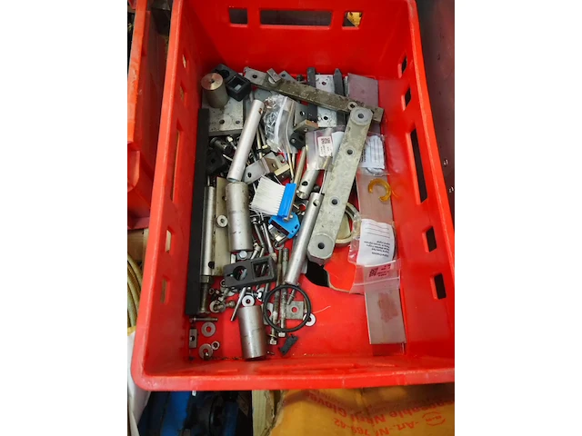 Nn parts - afbeelding 19 van  76