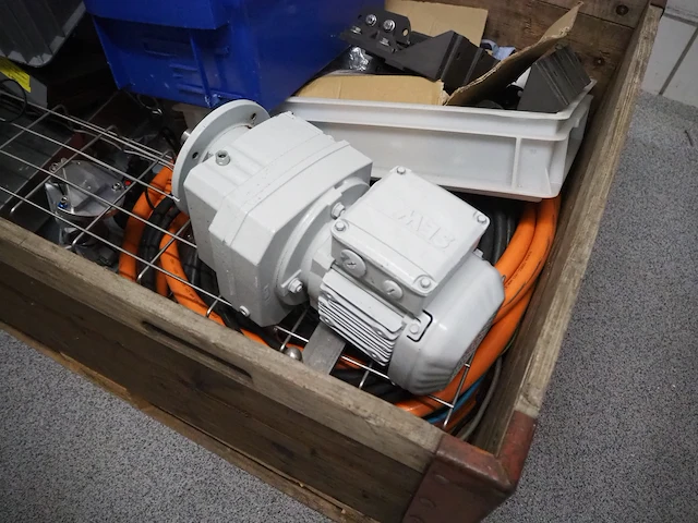 Nn parts - afbeelding 62 van  76