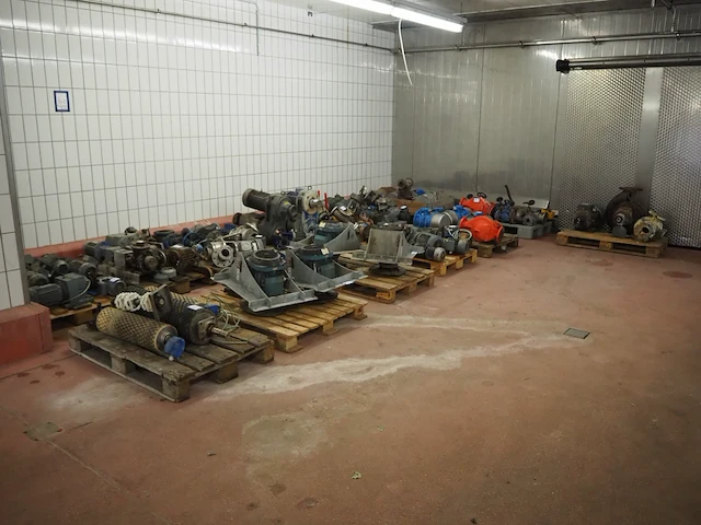 Nn parts - afbeelding 1 van  15