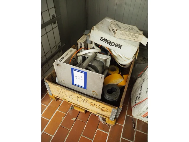 Nn parts - afbeelding 2 van  8