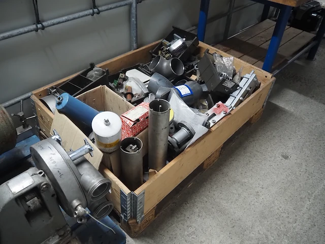 Nn parts - afbeelding 1 van  7
