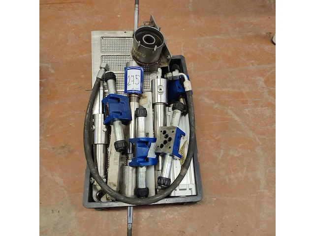 Nn parts - afbeelding 1 van  6