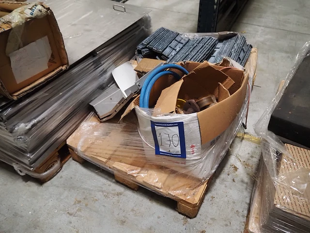 Nn parts - afbeelding 1 van  3