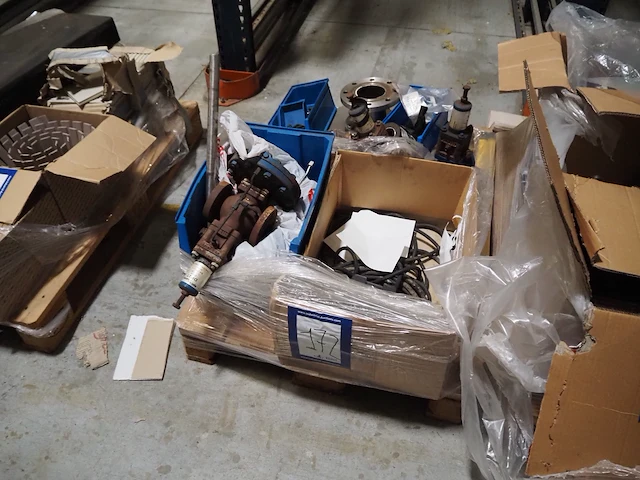 Nn parts - afbeelding 2 van  3