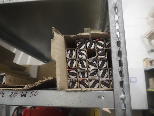 Nn parts - afbeelding 14 van  32