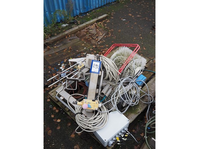 Nn parts - afbeelding 1 van  3