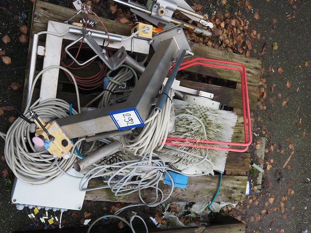 Nn parts - afbeelding 3 van  3