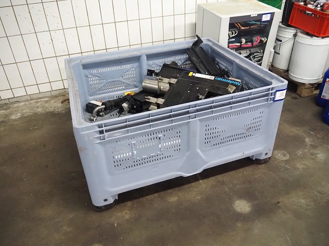 Nn parts - afbeelding 2 van  3