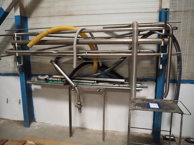 Nn pipes and trolley - afbeelding 4 van  4