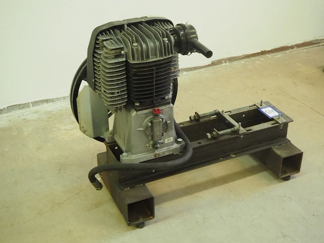 Nn piston compressor - afbeelding 1 van  6