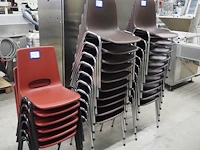 Nn plastic chairs - afbeelding 1 van  11