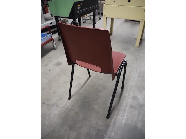 Nn plastic chairs - afbeelding 9 van  11