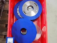 Nn plastic crate with discs - afbeelding 5 van  8