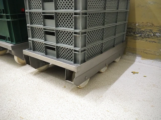 Nn plastic crates - afbeelding 5 van  6