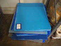 Nn plastic plates - afbeelding 3 van  3
