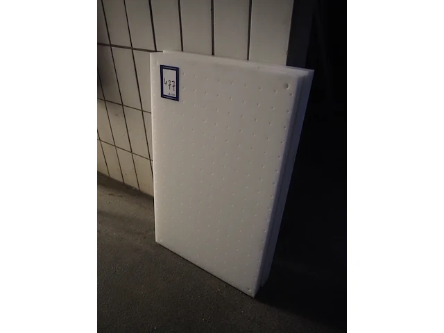 Nn plastic plates - afbeelding 2 van  2