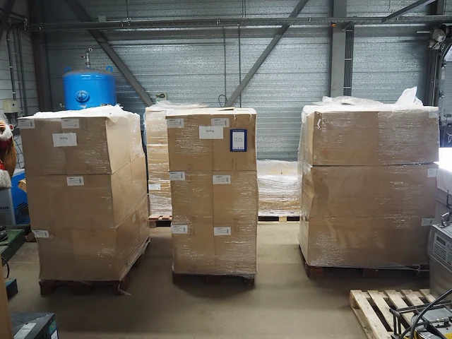 Nn plastic trays - afbeelding 1 van  4
