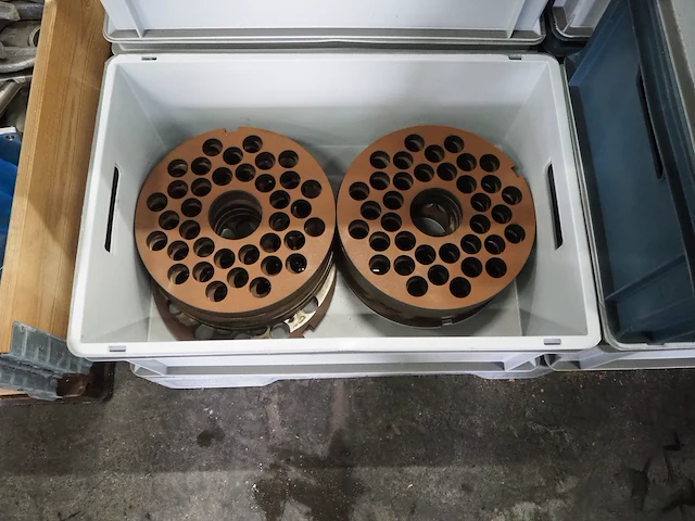 Nn plates and knifes - afbeelding 4 van  14