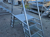 Nn platform with stairs - afbeelding 2 van  4