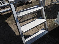 Nn platform with stairs - afbeelding 7 van  7
