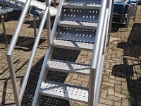 Nn platform with stairs - afbeelding 5 van  6