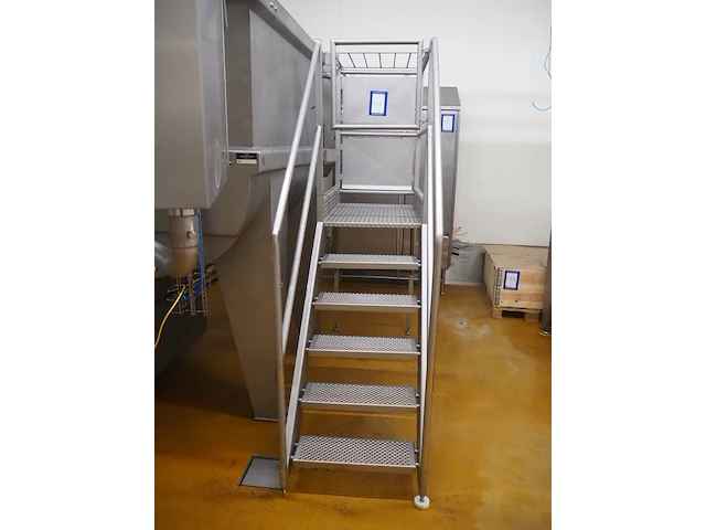 Nn platform with stairs - afbeelding 2 van  6