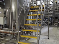 Nn platform with stairs - afbeelding 1 van  5
