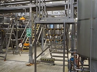 Nn platform with stairs - afbeelding 3 van  5