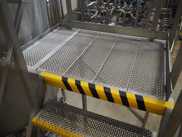 Nn platform with stairs - afbeelding 5 van  5