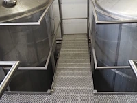 Nn platform with stairs - afbeelding 9 van  9