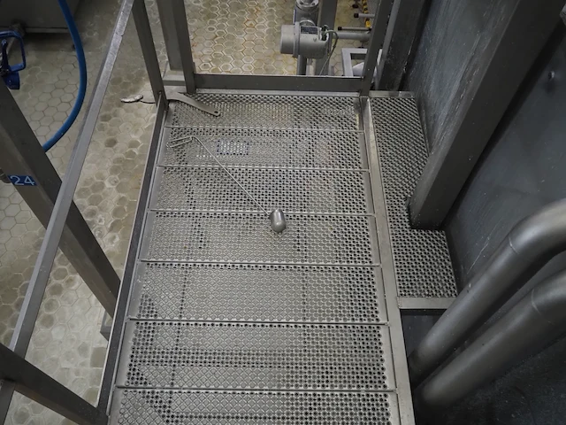 Nn platform with stairs - afbeelding 6 van  6