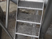 Nn platform with stairs - afbeelding 3 van  4
