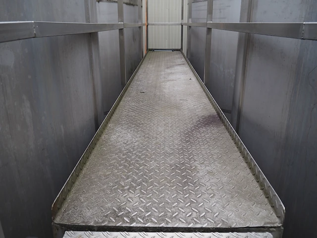 Nn platform with stairs - afbeelding 4 van  5
