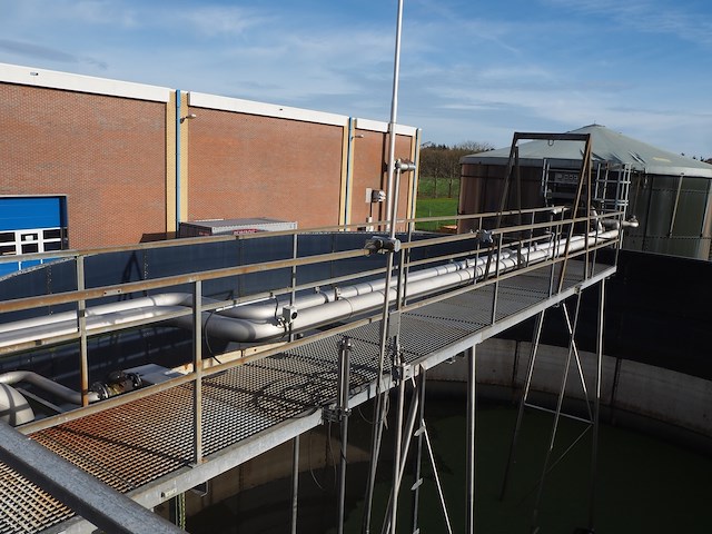 Nn platform with stairs - afbeelding 6 van  16