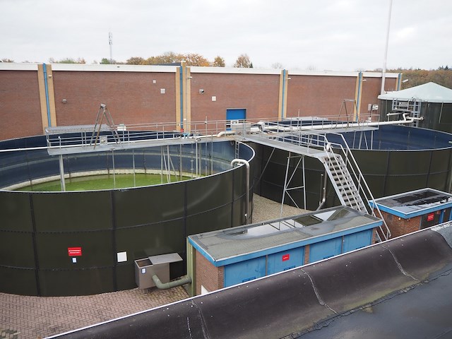 Nn platform with stairs - afbeelding 1 van  16