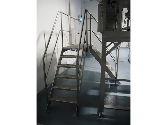Nn platform - afbeelding 1 van  4