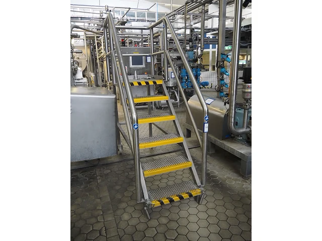Nn platform - afbeelding 1 van  5