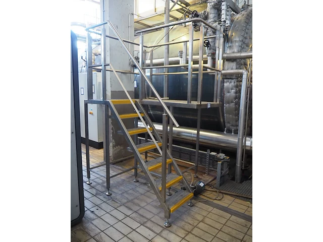 Nn platform - afbeelding 1 van  5