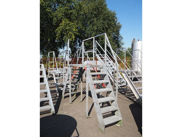 Nn platform - afbeelding 1 van  7