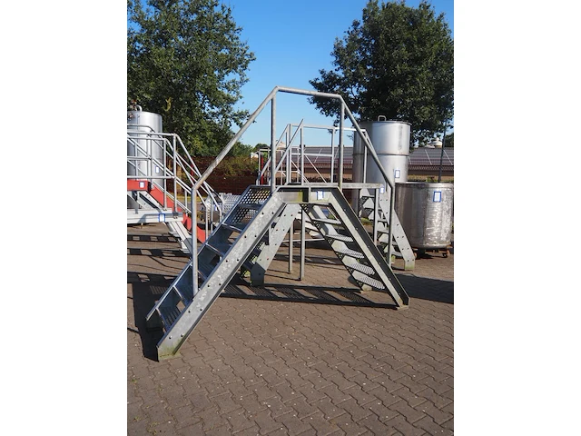 Nn platform - afbeelding 1 van  8