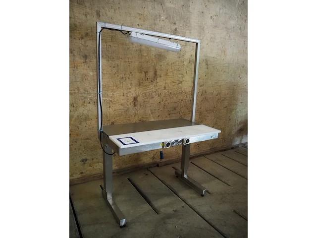 Nn preparation tables - afbeelding 1 van  7