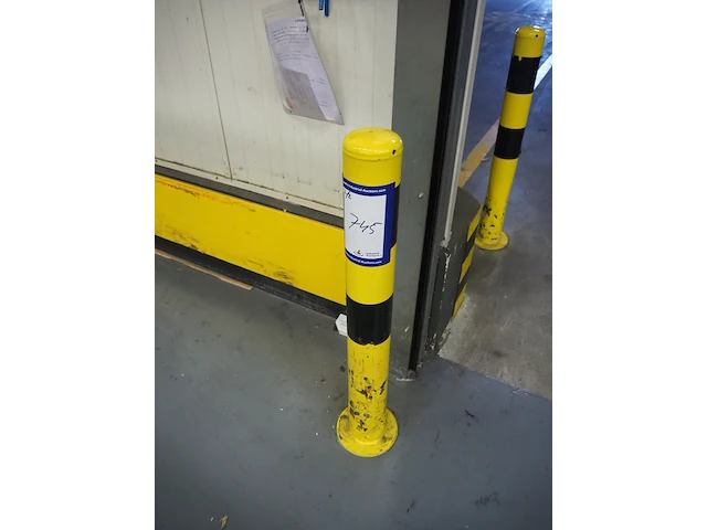 Nn protection poles - afbeelding 2 van  2