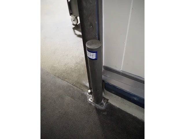 Nn protection poles - afbeelding 2 van  3