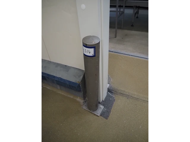 Nn protection poles - afbeelding 3 van  3